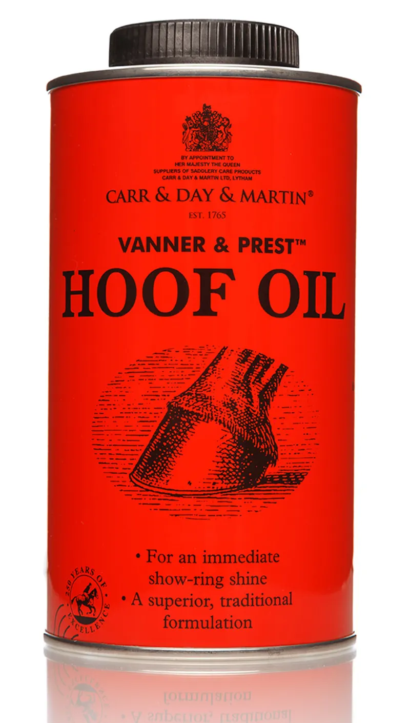 Carr and Day and Martin Vanner and Prest Hoof Oil